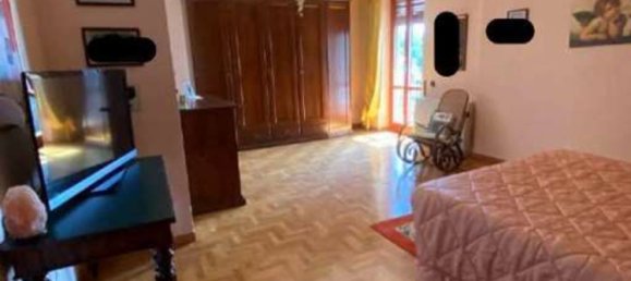 10 rooms Apartment in Velletri, Italy No. 30918 24