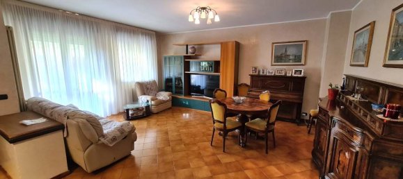 3 bedrooms House in Leffe, Italy No. 88167 7