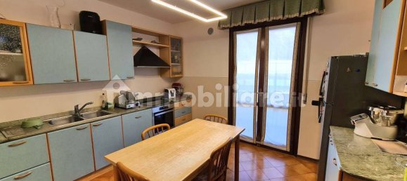 3 bedrooms House in Leffe, Italy No. 88167 10