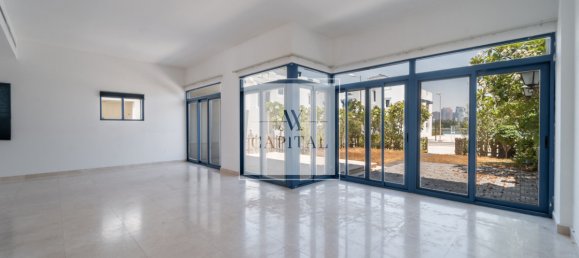 5 bedrooms Townhouse in Palm Jumeirah, UAE No. 51535 2