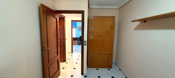 3 bedrooms Apartment in Alicante, Spain No. 155211 18