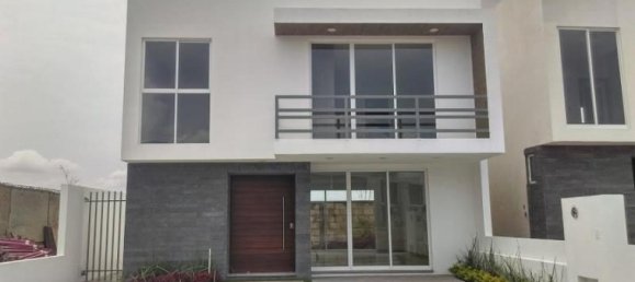 3 bedrooms House in Queretaro, Mexico No. 187530 2