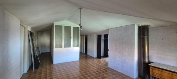 4 rooms Apartment in Santa Croce sull'Arno, Italy No. 91007 19