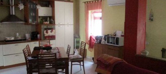7-salle Appartement à Roggiano Gravina, Italy No. 181530 7