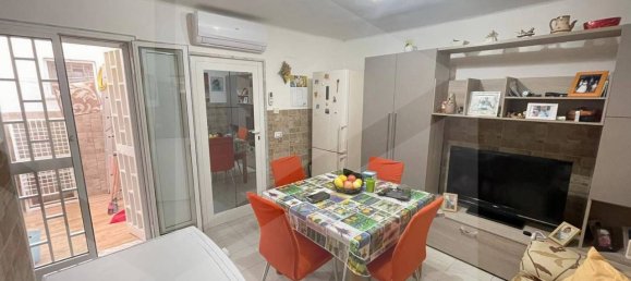 2غرفة شقة في Bari, Italy رقم 33887 25