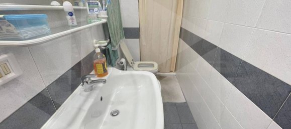 2غرفة شقة في Bari, Italy رقم 33887 14