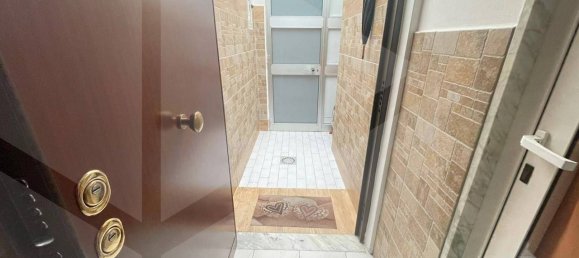 2غرفة شقة في Bari, Italy رقم 33887 19