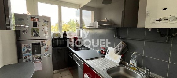 2 bedrooms Apartment in Saint-Cyr-sur-Loire, France No. 235758 2