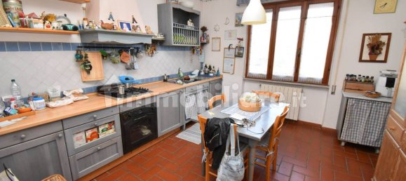 Вилла с 2 спальнями в Масса, Италия № 215041 4