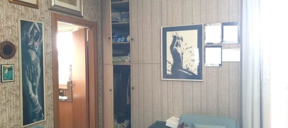 5 rooms Apartment in Bari, Italy No. 175959 6