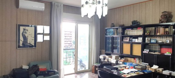 5 rooms Apartment in Bari, Italy No. 175959 3