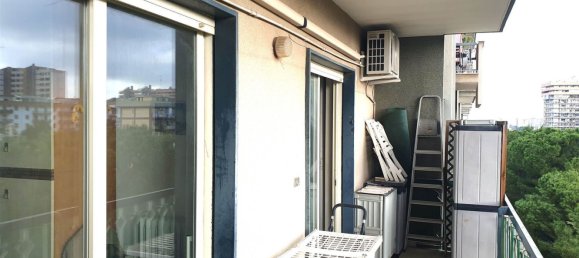 5 rooms Apartment in Bari, Italy No. 175959 8