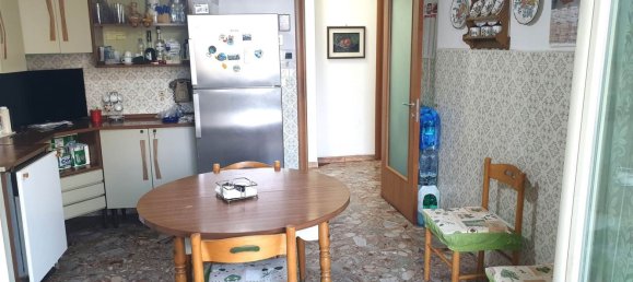 5 rooms Apartment in Bari, Italy No. 175959 17
