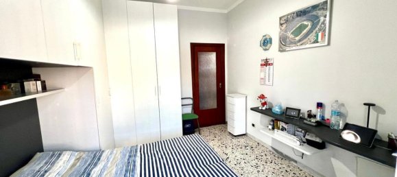 2 Schlafzimmer Wohnung in Naples, Italy, Nr. 329367 11