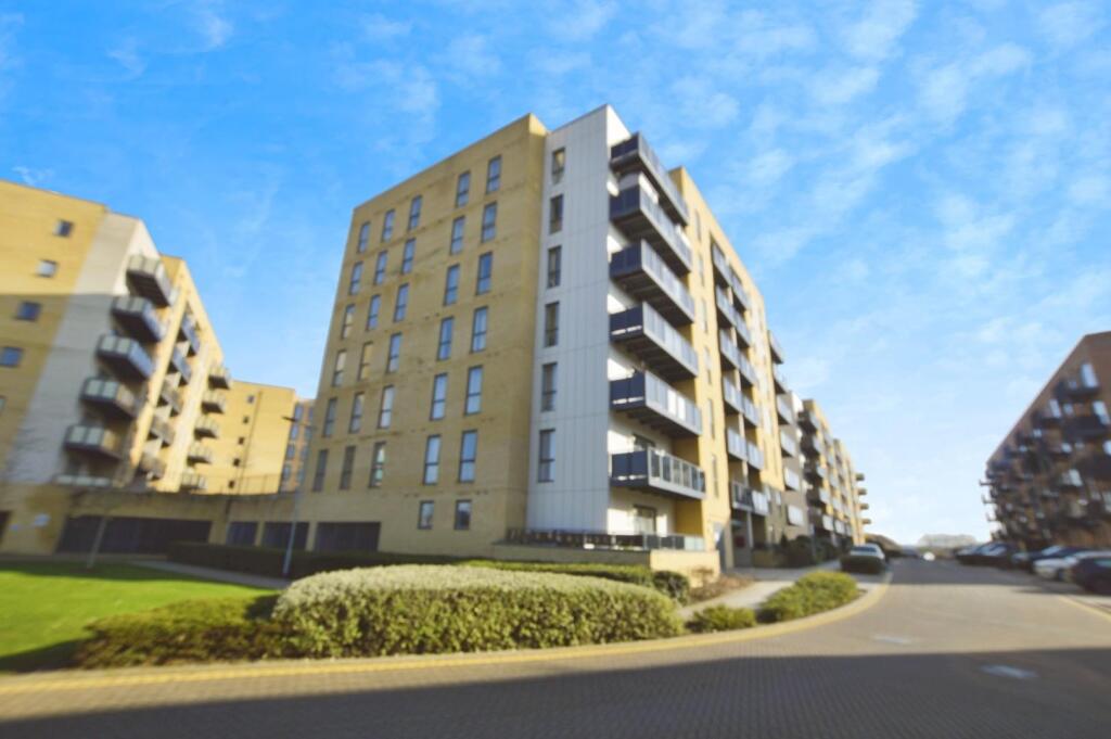 2 bedrooms Apartment in Barking, United Kingdom No. 12476