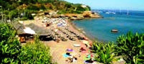 Квартира с 3 комнатами в Порто Адзурро, Италия № 215264 26