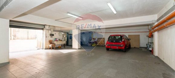 140m² Commercial property in Adrano, Italy No. 57046 14