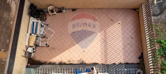 140m² Commercial property in Adrano, Italy No. 57046 5