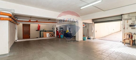 140m² Commercial property in Adrano, Italy No. 57046 12