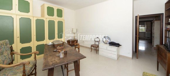 Apartamento de 4 divisões em Perugia, Italy N.º 62024 18