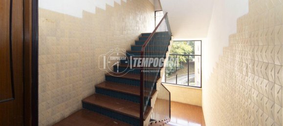 Apartamento de 4 divisões em Perugia, Italy N.º 62024 25