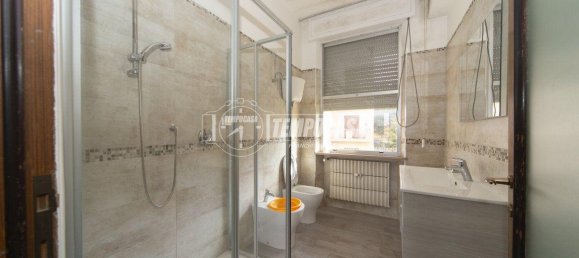 Apartamento de 4 divisões em Perugia, Italy N.º 62024 22