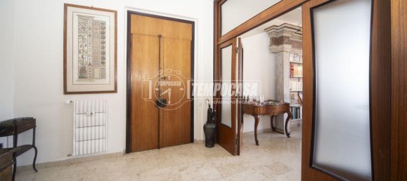 Apartamento de 4 divisões em Perugia, Italy N.º 62024 3