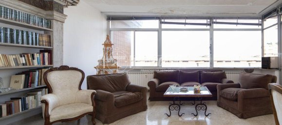 Apartamento de 4 divisões em Perugia, Italy N.º 62024 5