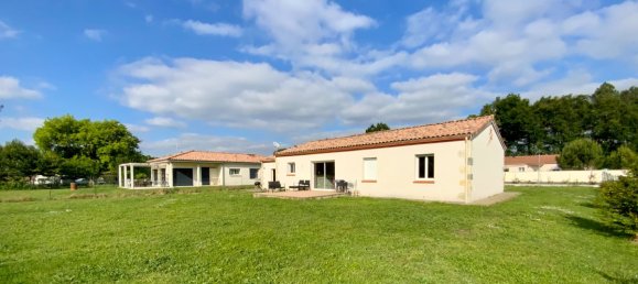 3 bedrooms Villa in Casteljaloux, France No. 202149 14