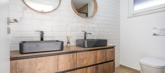 4 bedrooms House in Sesimbra, Portugal No. 24324 11