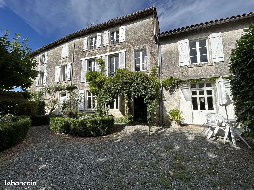 Casa T3 em Deux-Sevres, France N.º 340930