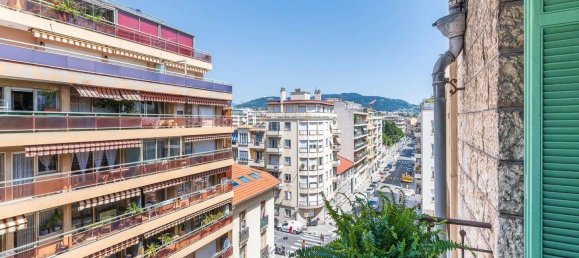 Apartamento de 2 dormitorios en Nice, France No. 333636 20