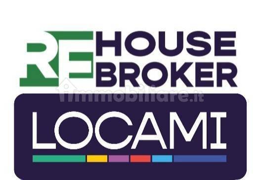 3 bedrooms Apartment in Milan, Italy No. 302910