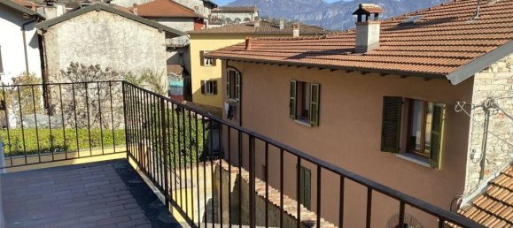 Apartamento de 3 habitaciónes en Tremezzina, Italy No. 143135 4