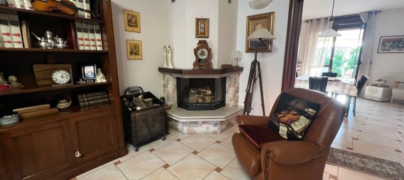 Дом с 5 комнатами в Чериньола, Италия № 20061 22