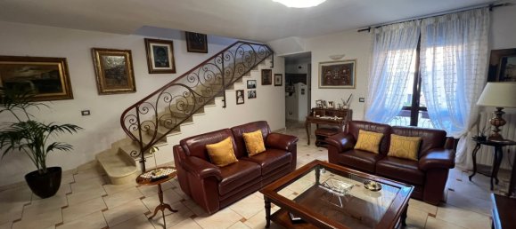 Дом с 5 комнатами в Чериньола, Италия № 20061 21