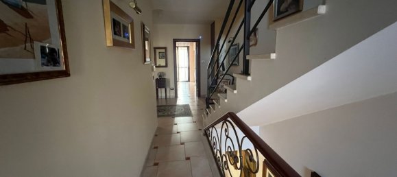 Дом с 5 комнатами в Чериньола, Италия № 20061 15