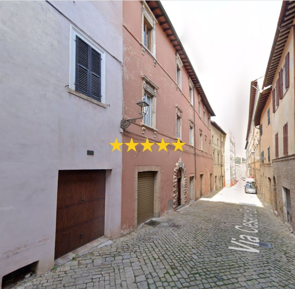 7-Zimmer Wohnung in San Severino Marche, Italy, Nr. 96693