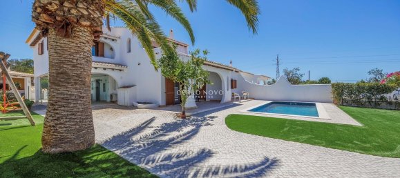 5 bedrooms House in Guia, Portugal No. 143782 33