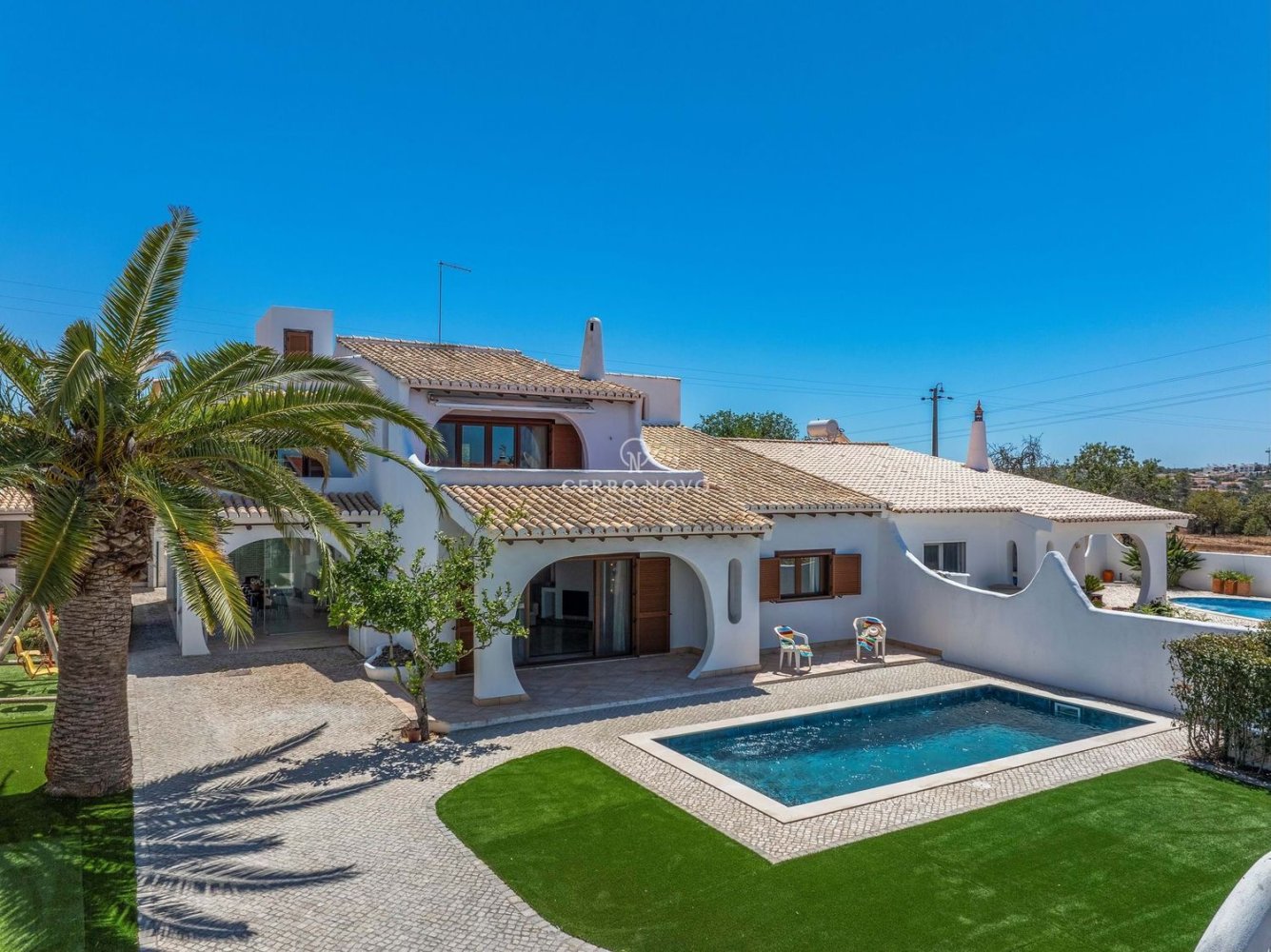 5 bedrooms House in Guia, Portugal No. 143782