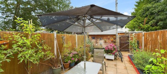 3 bedrooms House in Gillingham, United Kingdom No. 13865 14