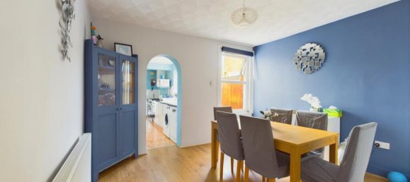 3 bedrooms House in Gillingham, United Kingdom No. 13865 3