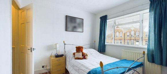 3 bedrooms House in Gillingham, United Kingdom No. 13865 9