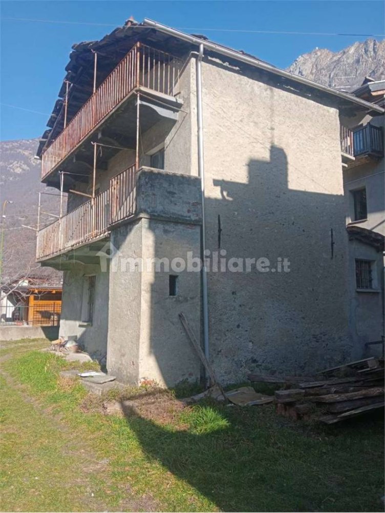 Дом с 3 спальнями в Доннас, Италия № 341335