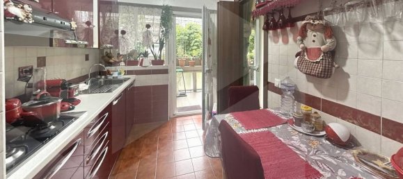 3-salle Appartement à San Donato Milanese, Italy No. 27153 10