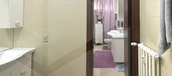 3-salle Appartement à San Donato Milanese, Italy No. 27153 24