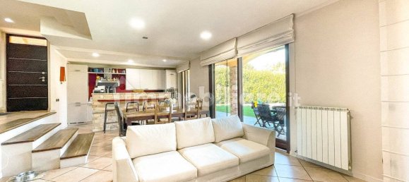 4 غرف نوم فيلا في Brovello-Carpugnino, Italy رقم 292103 29