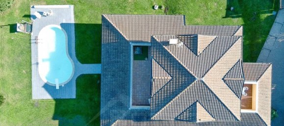 4 غرف نوم فيلا في Brovello-Carpugnino, Italy رقم 292103 90