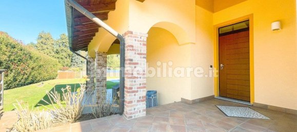 4 غرف نوم فيلا في Brovello-Carpugnino, Italy رقم 292103 61