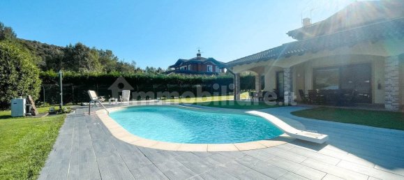 4 غرف نوم فيلا في Brovello-Carpugnino, Italy رقم 292103 67